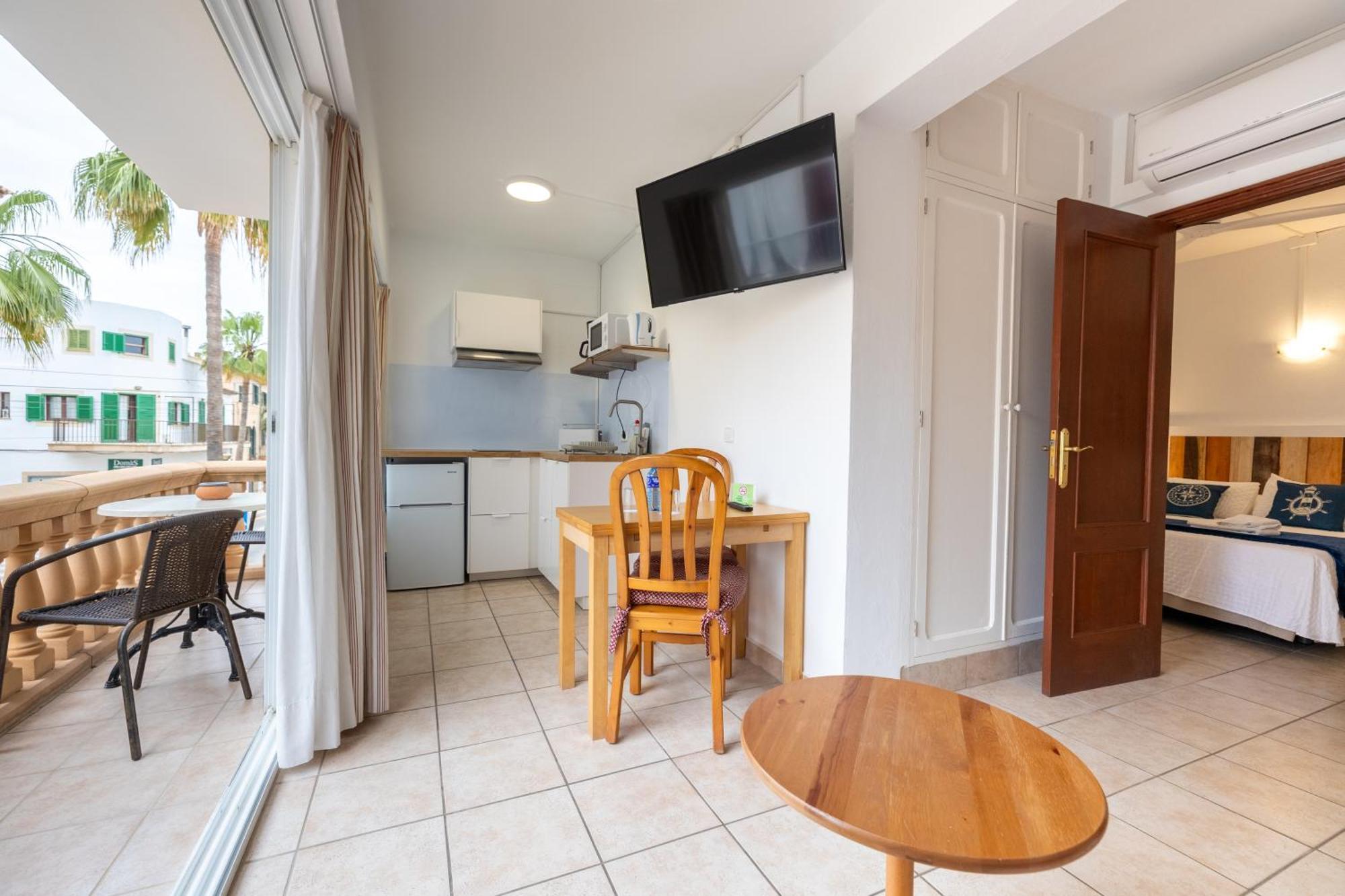 Hostal Doris - Adults Only Colonia de Sant Jordi Quarto foto