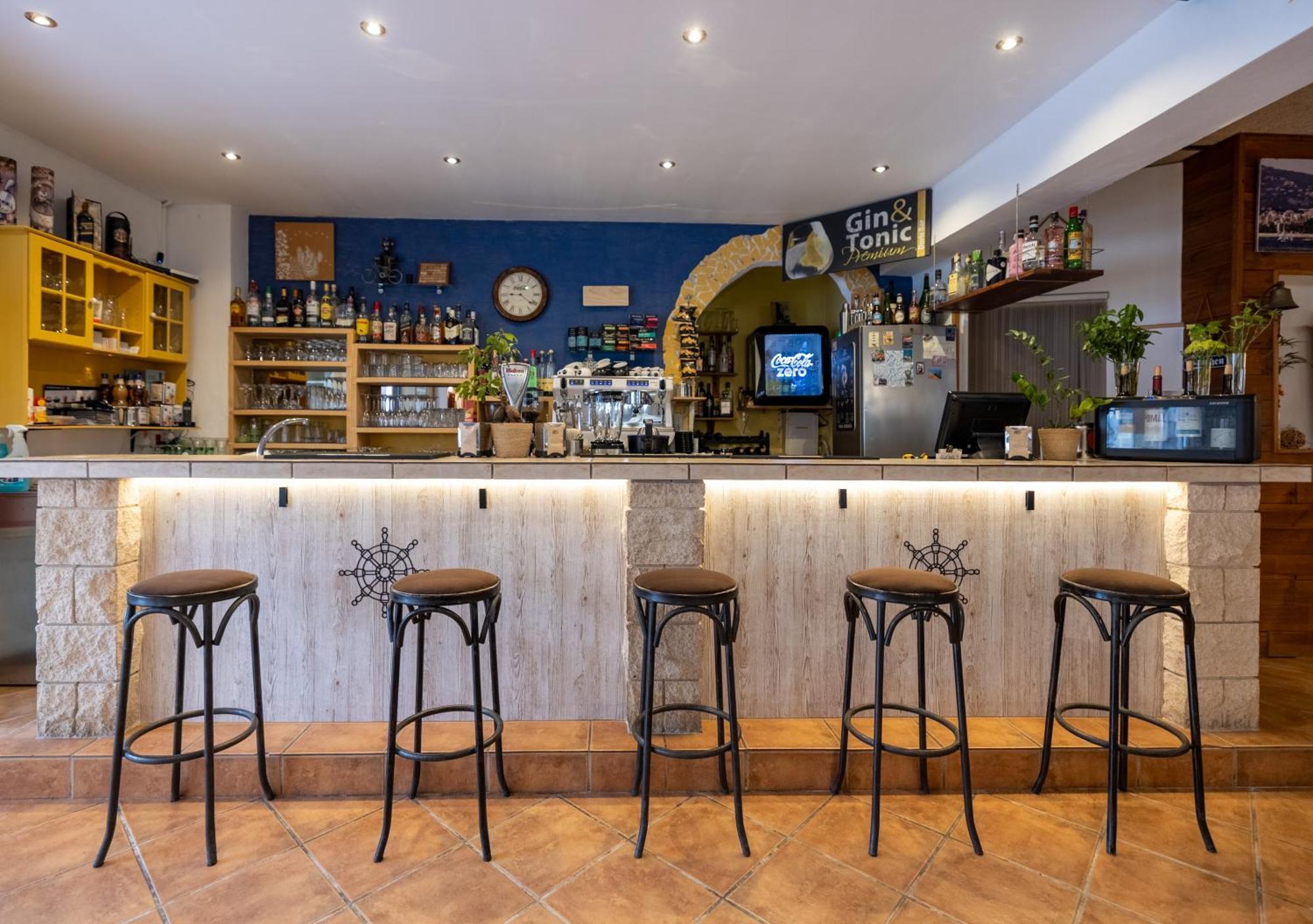 Hostal Doris - Adults Only Colonia de Sant Jordi Exterior foto